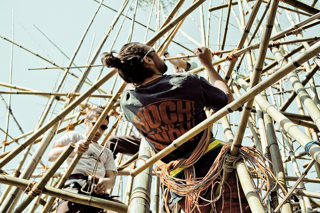 Doug + Mike Starn on the Roof: Big Bambú