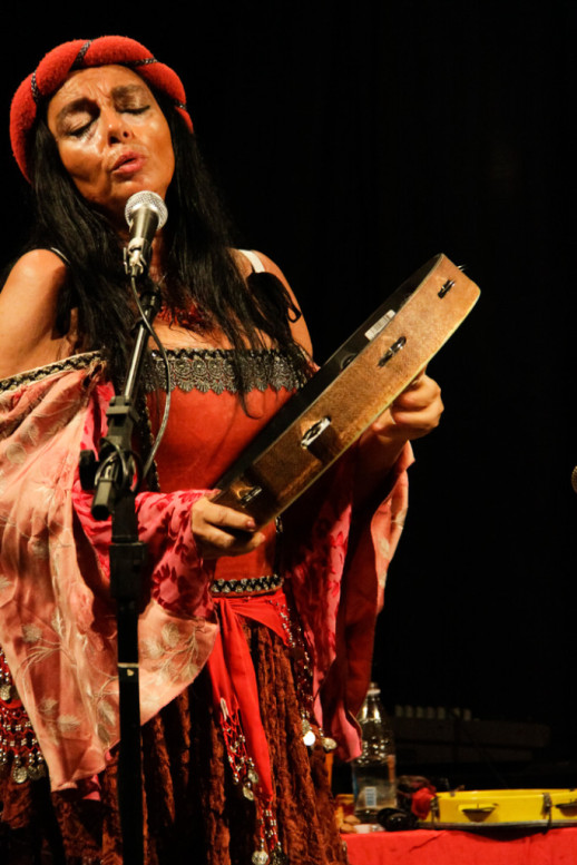 alessandra-belloni-tarantella-home