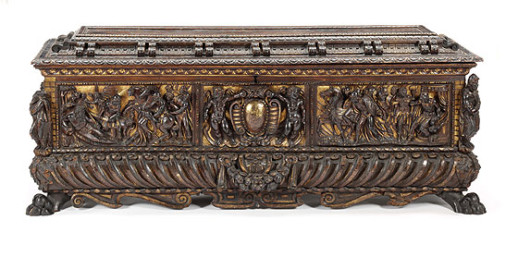16th century Italian walnut cassone