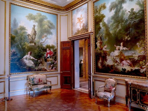 Fragonard Room: Louis XV furnishings and paintings